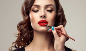 tips makeup bibir tahan lama untuk acara sepesial